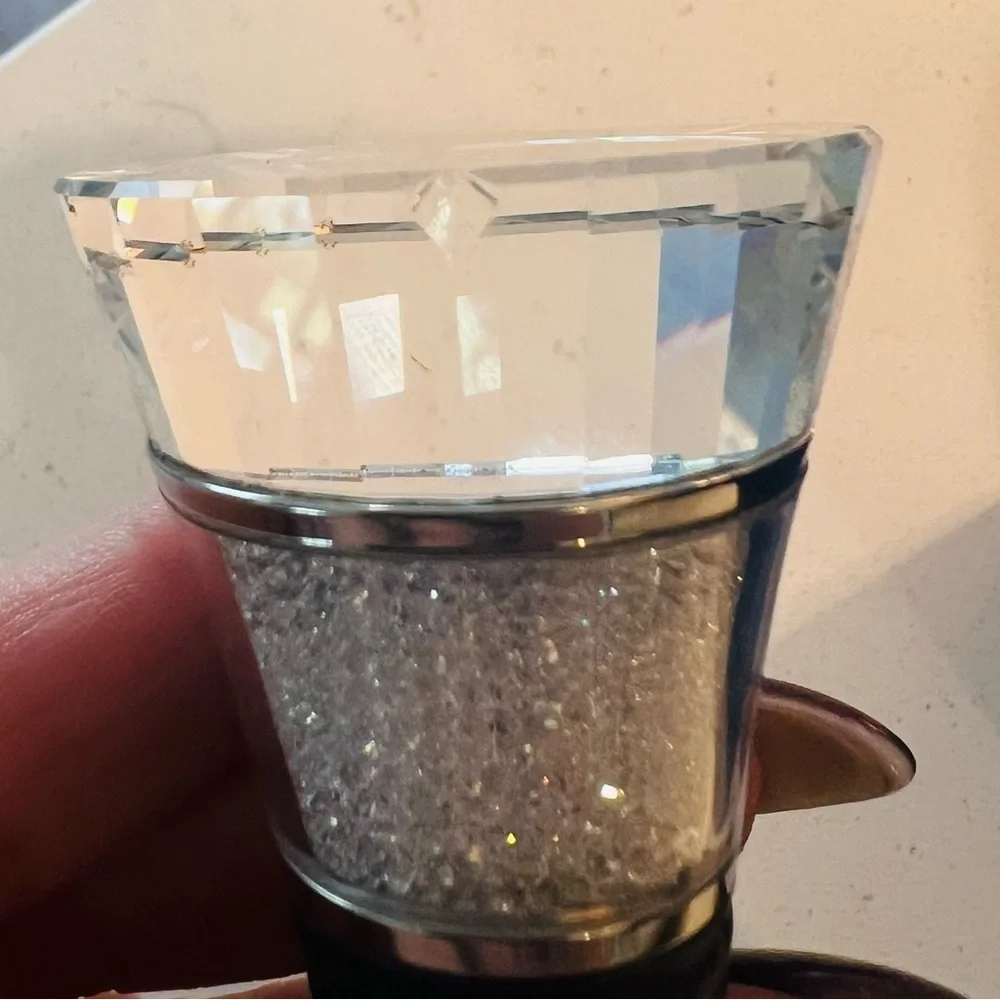Swarovski Crystalline Bottle Stopper